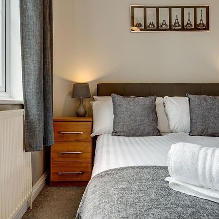 Вилла The Didcot White House Экстерьер фото
