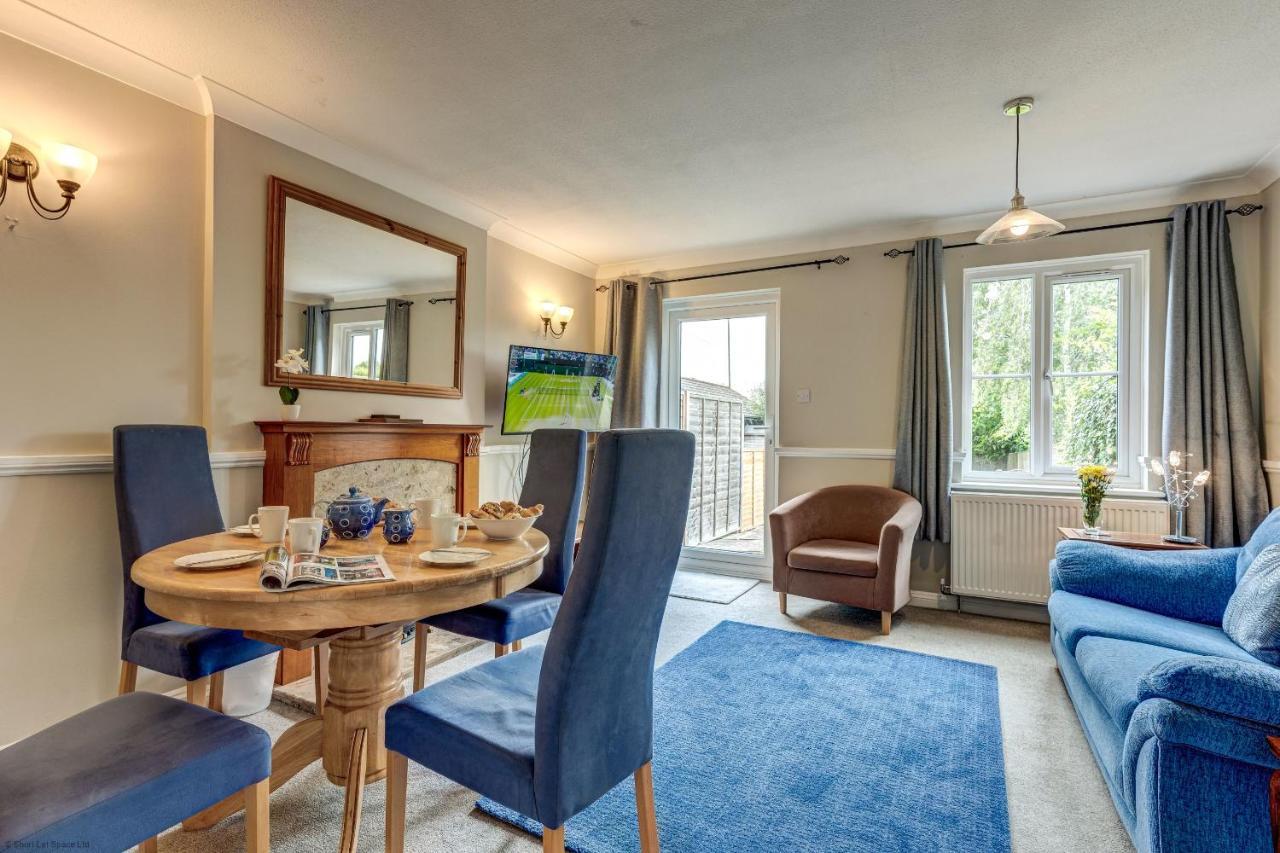 Вилла The Didcot White House Экстерьер фото